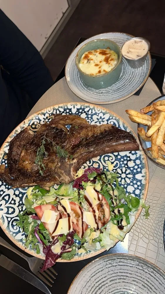 Côté de Bœuf Et Gratin Dauphinois